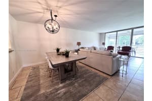 901 W Cypress Ln 201 Pompano Beach, FL 33069 - MLS#A11859773
