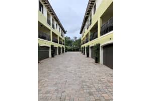 3204 Bird Ave 105 Miami, FL 33133 - MLS#A11859832