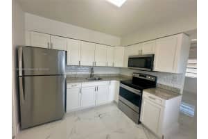 5827 Buchanan St 1 Hollywood, FL 33021 - MLS#A11859856