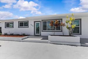 528 W 45th Pl Hialeah, FL 33012 - MLS#A11859860