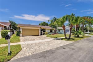 4365 Nw 103rd Ter Sunrise, FL 33351 - MLS#A11859900