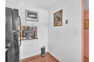 8020 N Sunrise Lakes Dr 110 Sunrise, FL 33322 - MLS#A11859905
