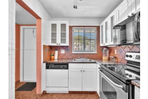 8020 N Sunrise Lakes Dr 110 Sunrise, FL 33322 - MLS#A11859905