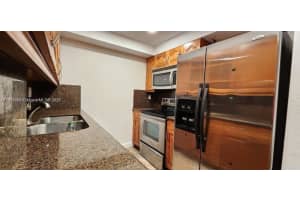 1621 Collins Ave 404 Miami Beach, FL 33139 - MLS#A11859909