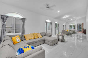 544 Nw 159th Ln Pembroke Pines, FL 33028 - MLS#A11859938