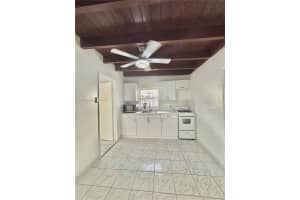 618 E 24th St 1, Hialeah, FL 33013 - MLS#A11859951