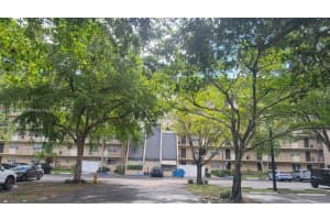 3300 W Rolling Hills Cir 303 Davie, FL 33328 - MLS#A11859985