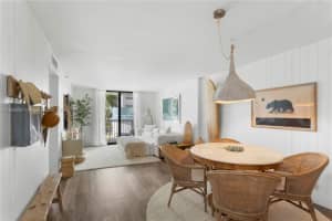 4301 Collins Ave 207, Miami Beach