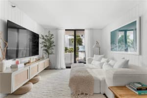 4301 Collins Ave 207 Miami Beach, FL 33140 - MLS#A11859987
