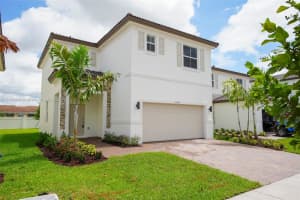 2637 SE 24th Ct, Homestead, FL 33035 - MLS#A11859999
