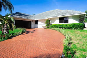3950 Nw 73rd Ave, Lauderhill