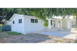 2530 Nw 111th St Miami, FL 33167 - MLS#A11860041