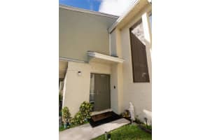 8007 Lagos De Campo Blvd K-4, Tamarac