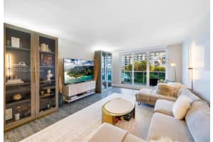 2301 Collins Ave 306 Miami Beach, FL 33139 - MLS#A11860119