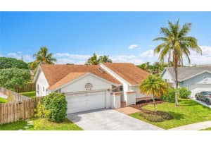 3113 Nw 107th Dr, Sunrise