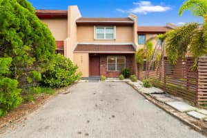 2787 Nw 196th St, Miami Gardens