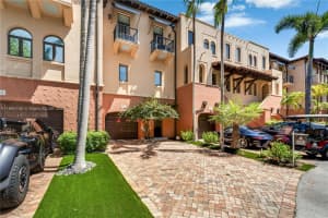6222 Paradise Point Drive 6222 Palmetto Bay, FL 33157 - MLS#A11860180