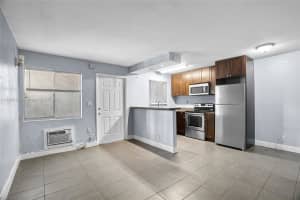 37 SW 14th St #5, Dania Beach, FL 33004, - MLS#A11860182