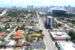 705 Nw 18th Pl Miami, FL 33125 - MLS#A11860218