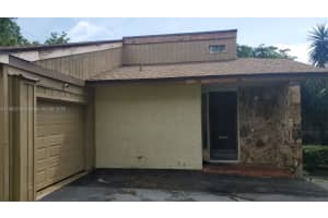 8091 Royal Palm Cir 65 Tamarac, FL 33321 - MLS#A11860243