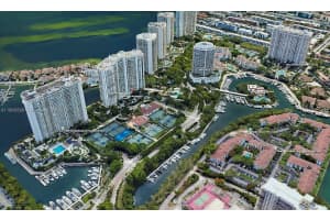 6000 Island Blvd. 1802, Aventura