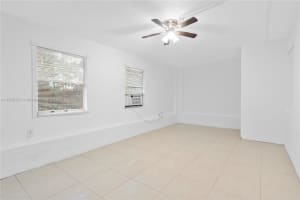 1040 Sw 28th St 4 Fort Lauderdale, FL 33315 - MLS#A11860323