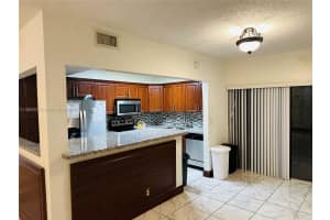 4850 SW 63rd Ter 323, Davie, FL 33314 - MLS#A11860324