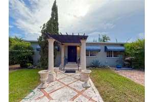 3030 Sw 57th Ave, Miami