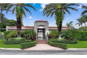 11612 Nw 50th Ter Doral, FL 33178 - MLS#A11860349