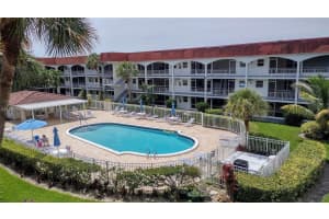 501 Blue Heron Dr 315-a, Hallandale Beach