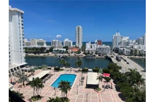 4101 Pine Tree Dr 926,925, Miami Beach