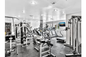 4101 Pine Tree Dr 926,925 Miami Beach, FL 33140 - MLS#A11860389