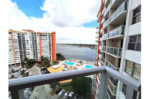 1351 Ne Miami Gardens Dr 1222e, Miami