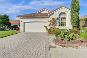 1485 W Lacosta Dr W, Pembroke Pines, FL 33027 - MLS#A11860454