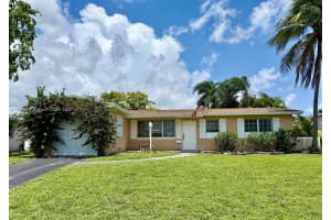 830 SW 64th Pkwy, Pembroke Pines, FL 33023 - MLS#A11860479