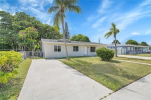 14312 SW 110th Ave, Miami, FL 33176 - MLS#A11860488