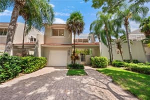 9785 Nw 45th Ln, Doral