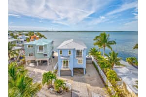 207 Camelot Dr, Tavernier, FL 33070 - MLS#A11860499