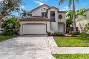 1958 Nw 100th Ave Pembroke Pines, FL 33024 - MLS#A11860513