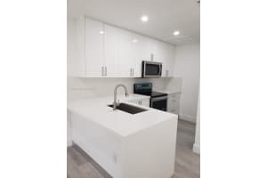 2505 W 67th Pl 21-27, Hialeah, FL 33016 - MLS#A11860534