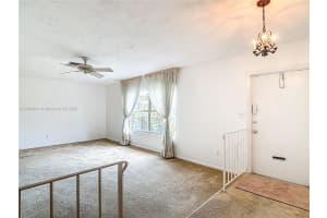 10980 SW 116th St, Miami, FL 33176 - MLS#A11860541