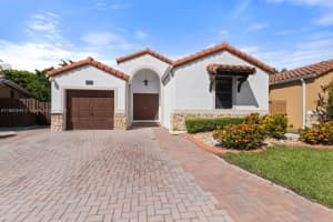 875 Nw 97th Ct, Miami