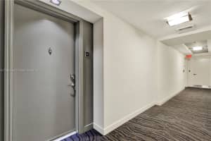 950 Brickell Bay Dr 802 Miami, FL 33131 - MLS#A11860559