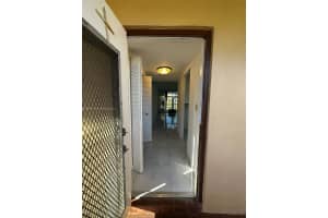 8951 Sunrise Lakes Blvd 105, Sunrise