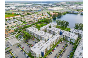 10000 Nw 80th Ct 2247, Hialeah Gardens