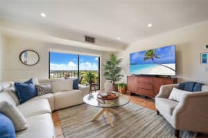 77 Crandon Blvd 10d Key Biscayne, FL 33149 - MLS#A11860585