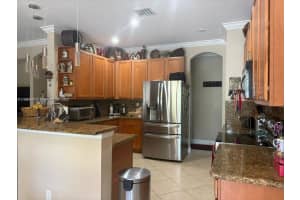 4309 W Whitewater Ave Weston, FL 33332 - MLS#A11860601