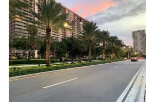 251 174th St 1904 Sunny Isles Beach, FL 33160 - MLS#A11860607