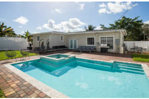 17415 Ne 12th Ave, Miami