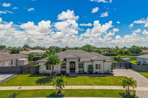 19254 Sw 132nd Path Miami, FL 33177 - MLS#A11860663